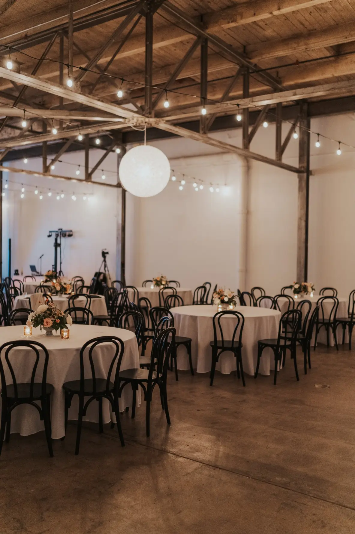 11 chic wedding with great decor at clay chic wedding with great decor at clay